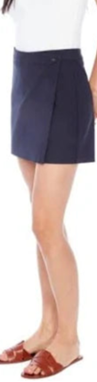 ILTM- WOMEN'S SHIRA SOLID TECHNO SKORT (Black & Navy)