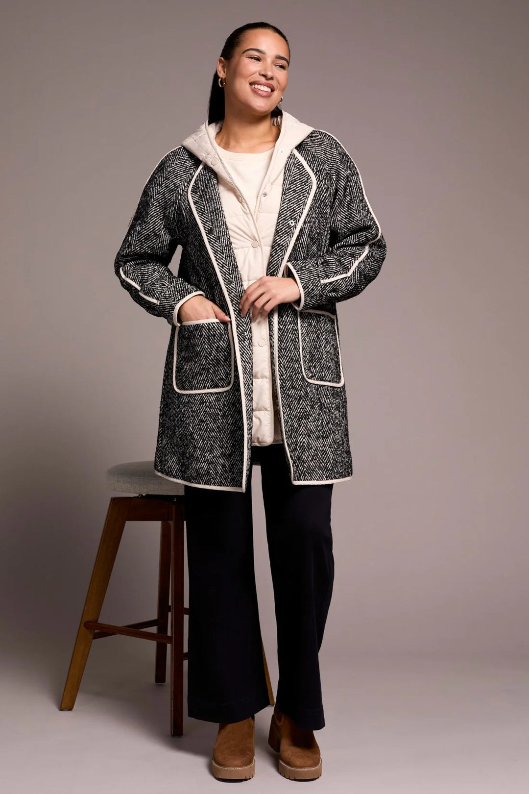 TRIBAL - WOMENS Lightweight Fooler COAT 2331O – Bigley Shoes and Clothing