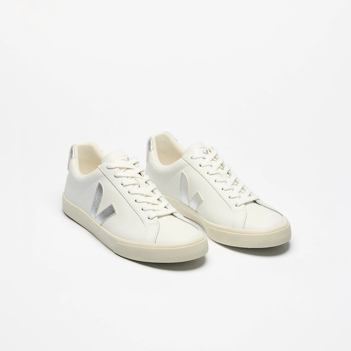 VEJA- WOMEN'S ESPLAR LOGO LEATHER SNEAKER