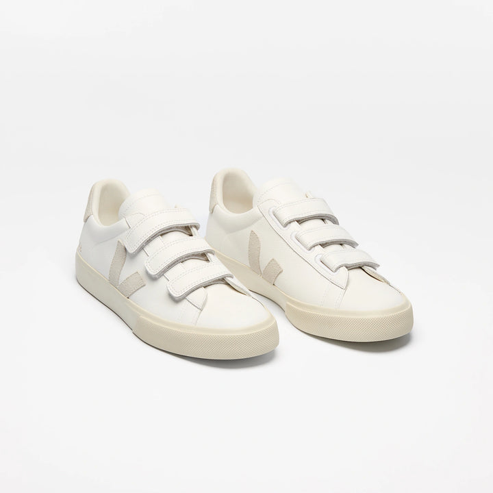 VEJA- WOMEN'S RECIFE CHROMEFREE LEATHER SNEAKER