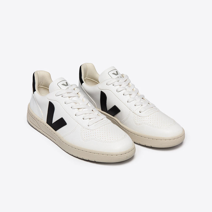 VEJA- WOMEN'S V-10 LEATHER SNEAKER