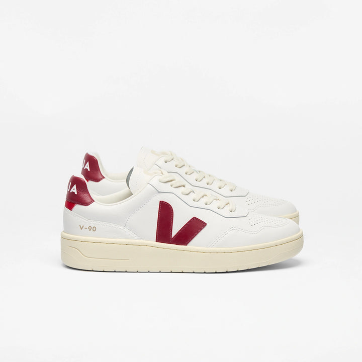 VEJA- WOMEN’S V-90 LEATHER SHOE