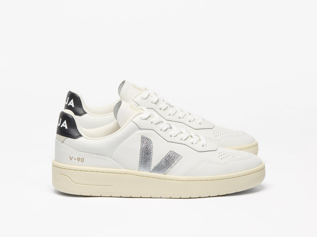 VEJA- WOMEN’S V-90 LEATHER SHOE