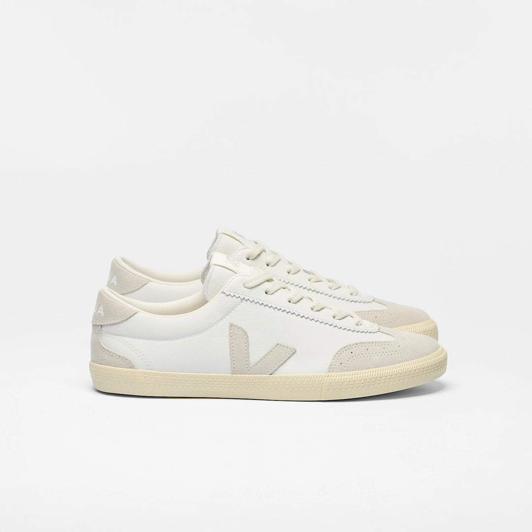 VEJA- WOMEN'S VOLLY LEATHER SNEAKER