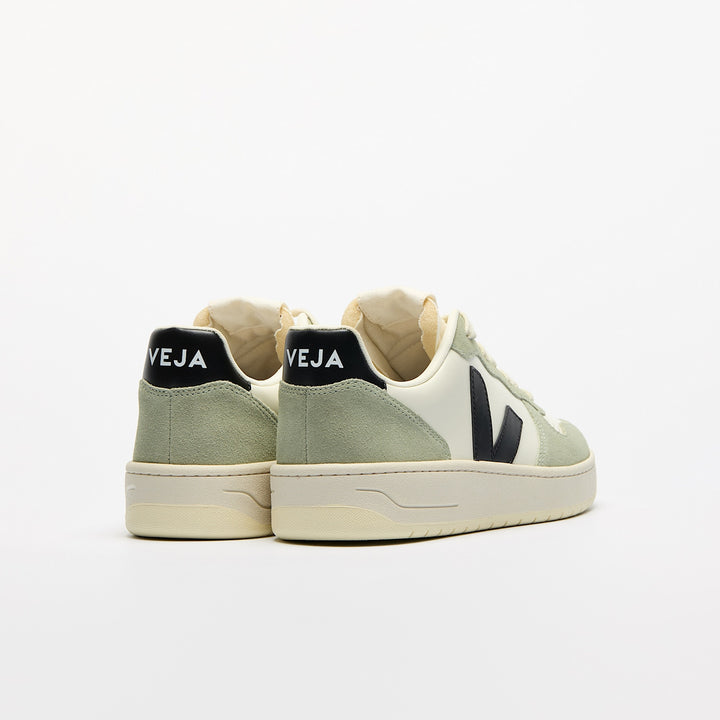 VEJA- WOMEN'S V-10 LEATHER SNEAKER