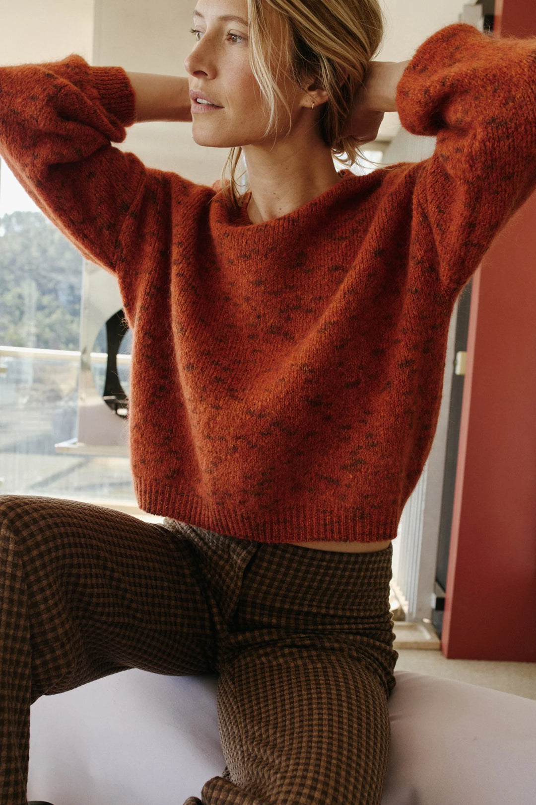 INDI & COLD- WOMEN'S MOHAIR CROP SWEATER