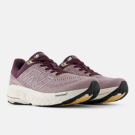 NEW BALANCE- WOMEN'S 860 ATHLETIC SHOE