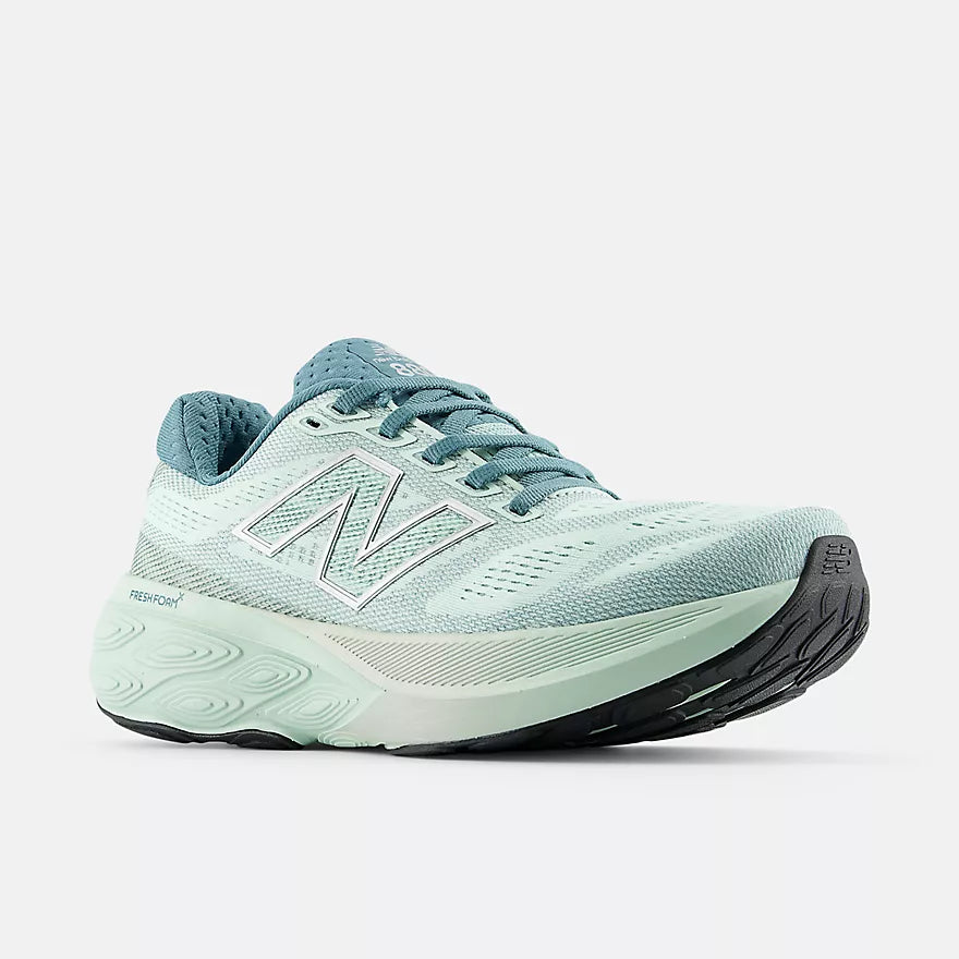 NEW BALANCE - WOMEN'S W8801FT SHOE