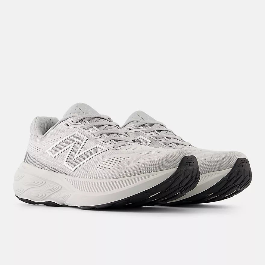NEW BALANCE WOMEN'S W880Y15 SHOE
