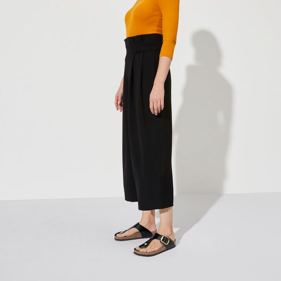 BIRKENSTOCK- LADIES GIZEH BIG BUCKLE SANDAL BLACK