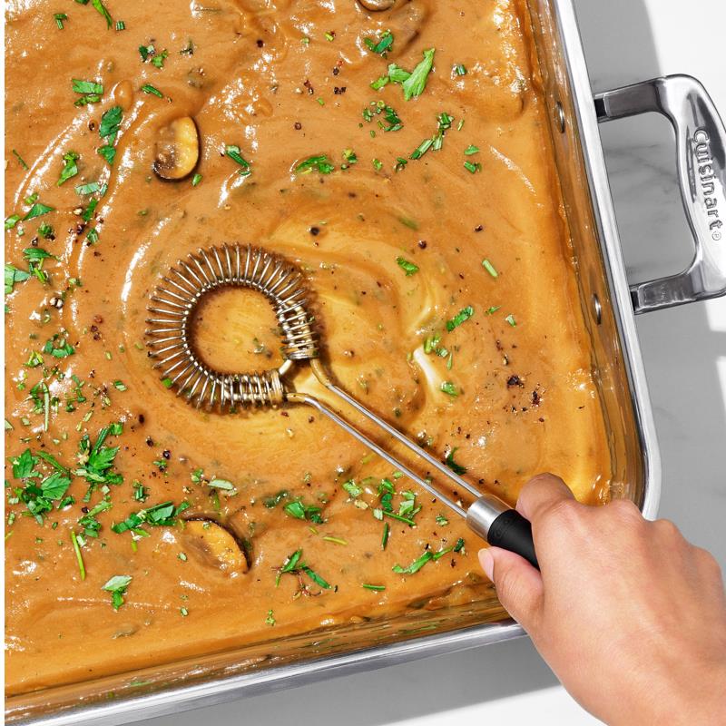 OXO- SAUCE AND GRAVY WHISK