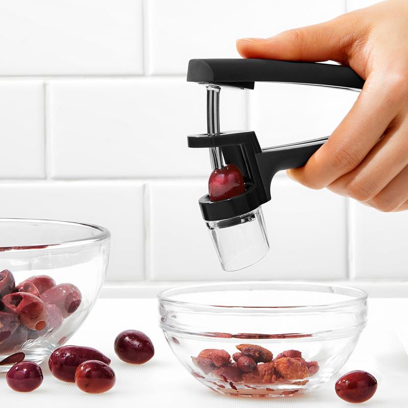 OXO - CHERRY /OLIVE PITTER 