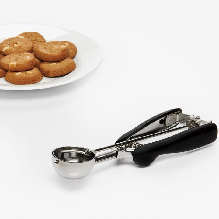 OXO - LARGE COOKIE SCOOP