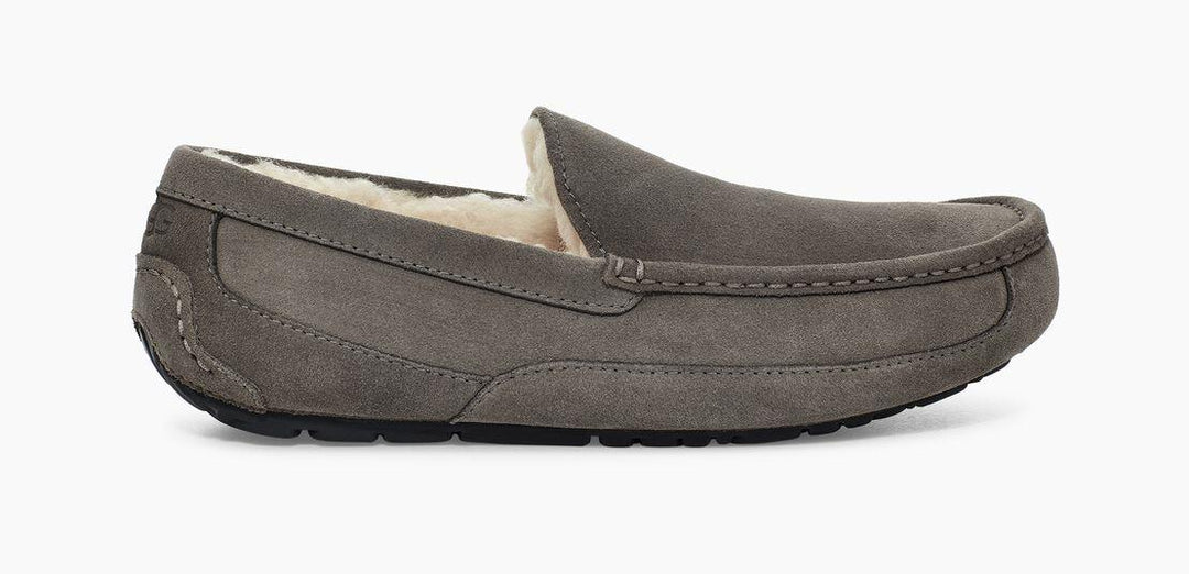 UGG- MEN'S ASCOT SLIPPER